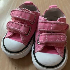 4m converse shoes pink baby